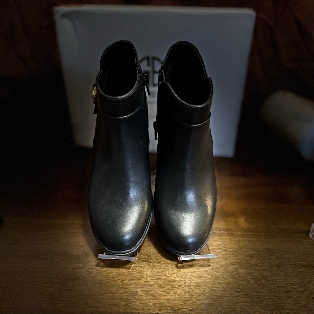 #1504 GIANI BERNINI Black Leather